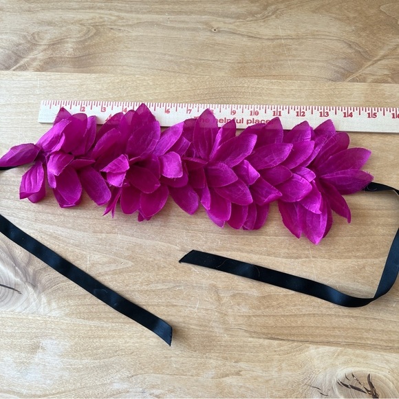 UNBRANDED SATIN CHOKER OR BELT BOLD PINK OS FAIRYCORE VERSATILE FEMININE CHIC - Picture 8 of 9